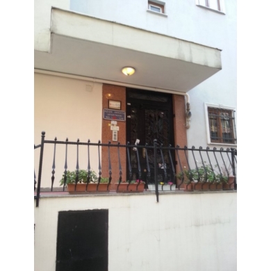 Erenköy azize akkaya apartmanı